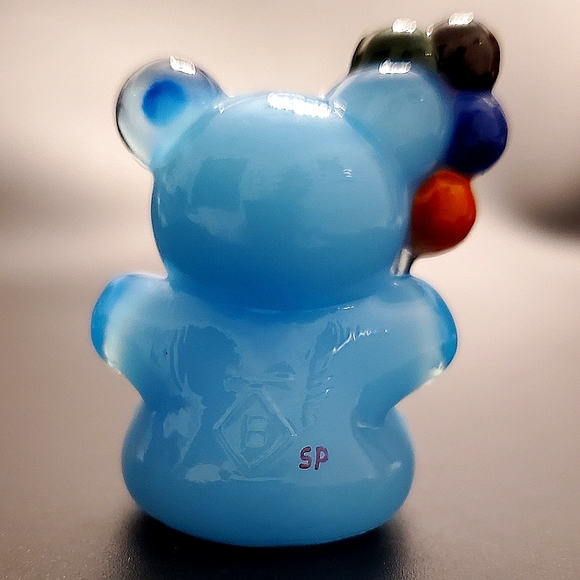 Vntg Boyd "Patrick the Bear" Opaque Baby Blue Handpainted Slag Glass - Picture 10 of 14